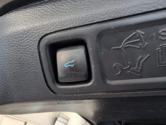 Certified 2020 Ford Expedition XLT w/ Equipment Group 202A AWD/4WD image 37