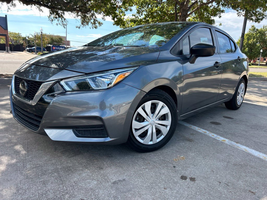 Used 2020 Nissan Versa S FWD image 1