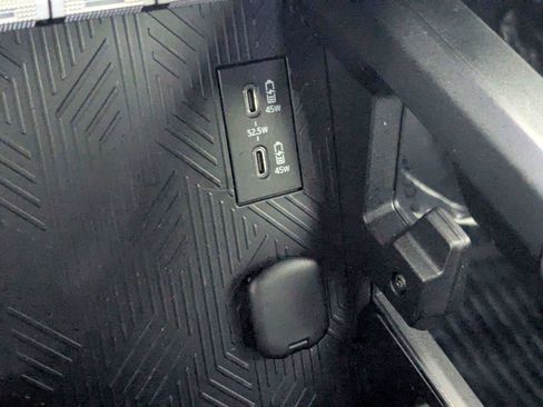 Used 2025 Toyota Tacoma TRD Sport AWD/4WD image 21