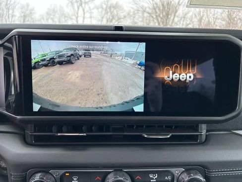 New 2025 Jeep Wrangler Rubicon AWD/4WD image 16