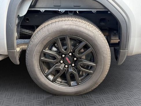 Used 2025 GMC Sierra 1500 Elevation AWD/4WD image 28