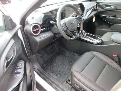 New 2026 Chevrolet Trax RS w/ Driver Confidence Package FWD image 12