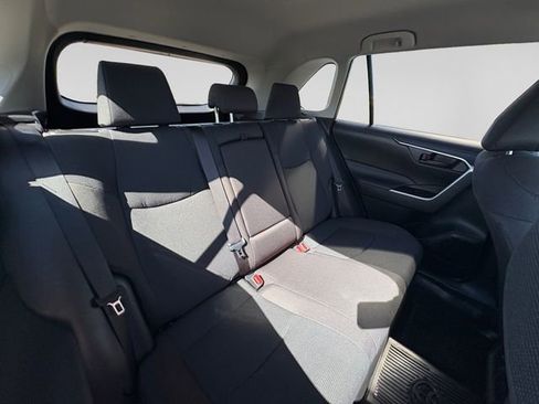 Certified 2025 Toyota RAV4 LE AWD/4WD image 29