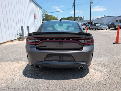 Used 2016 Dodge Charger R/T Scat Pack w/ Beats Audio Group RWD image 7
