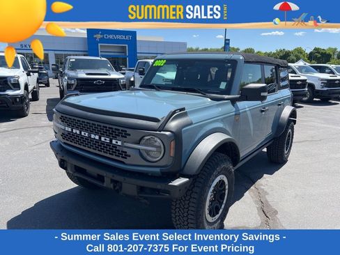 Used 2022 Ford Bronco Badlands w/ Sasquatch Package AWD/4WD image 2