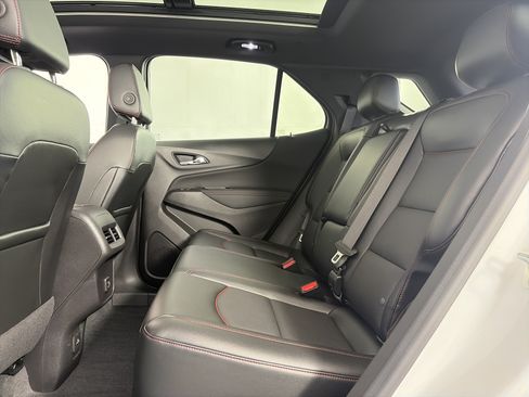 Used 2024 Chevrolet Equinox RS w/ RS Leather Package AWD/4WD image 7