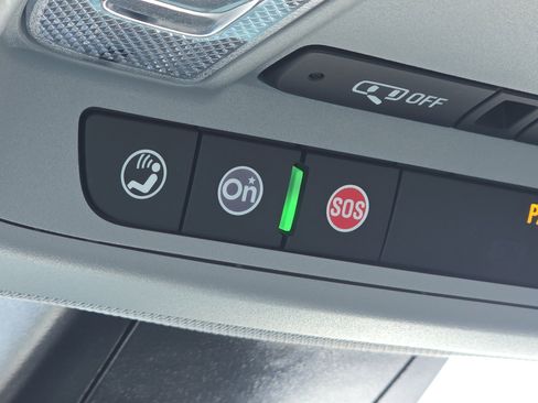 Certified 2024 Chevrolet Blazer LT w/ Convenience Package image 12