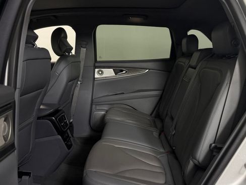 Used 2019 Lincoln Nautilus Reserve w/ Ultimate Package AWD/4WD image 28
