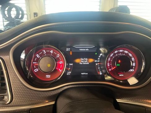 Used 2016 Dodge Challenger SRT Hellcat RWD image 16