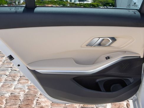 Used 2020 BMW 330i Sedan image 12