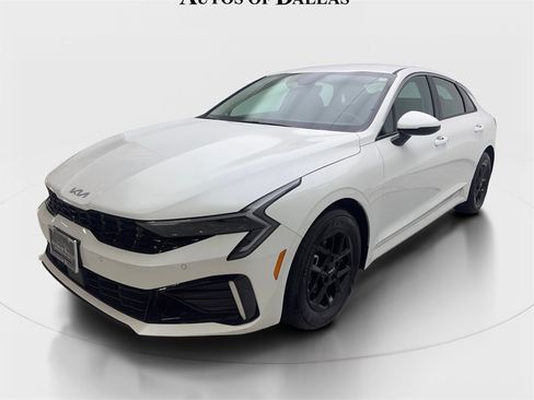 Used 2025 Kia K5 LXS image 2