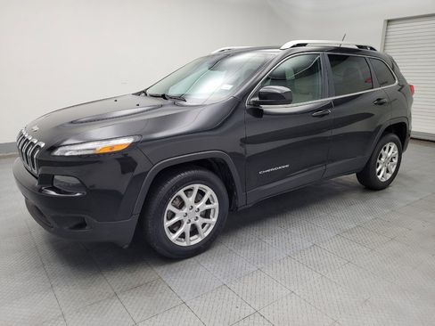 Used 2015 Jeep Cherokee Latitude w/ Comfort/Convenience Group image 2