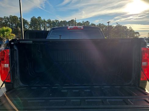 Used 2022 Chevrolet Colorado ZR2 image 16