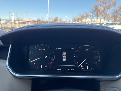 Used 2014 Land Rover Range Rover HSE image 10