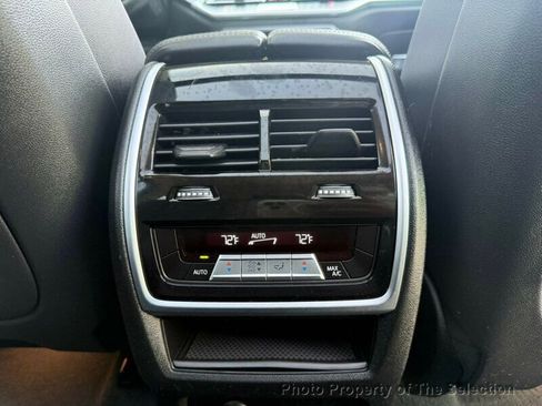 Used 2021 BMW X7 xDrive40i image 43