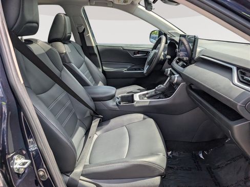 Used 2023 Toyota RAV4 XLE Premium AWD/4WD image 12