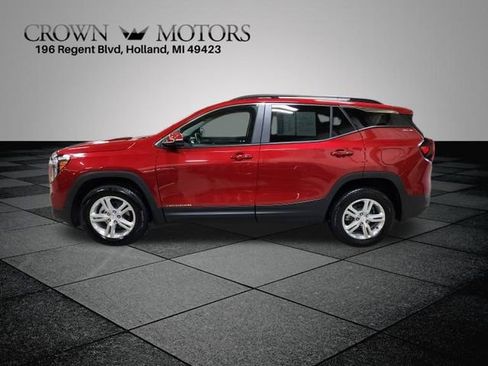 Certified 2024 GMC Terrain SLE w/ Driver Convenience Package image 6