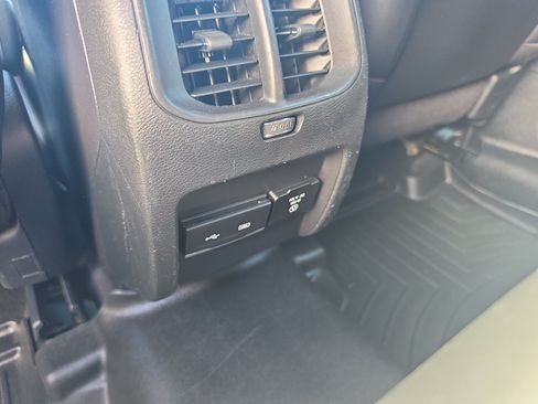 Used 2020 Jeep Cherokee Limited AWD/4WD image 16