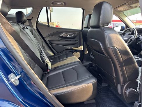 Used 2023 GMC Terrain SLT w/ Infotainment Package II AWD/4WD image 13