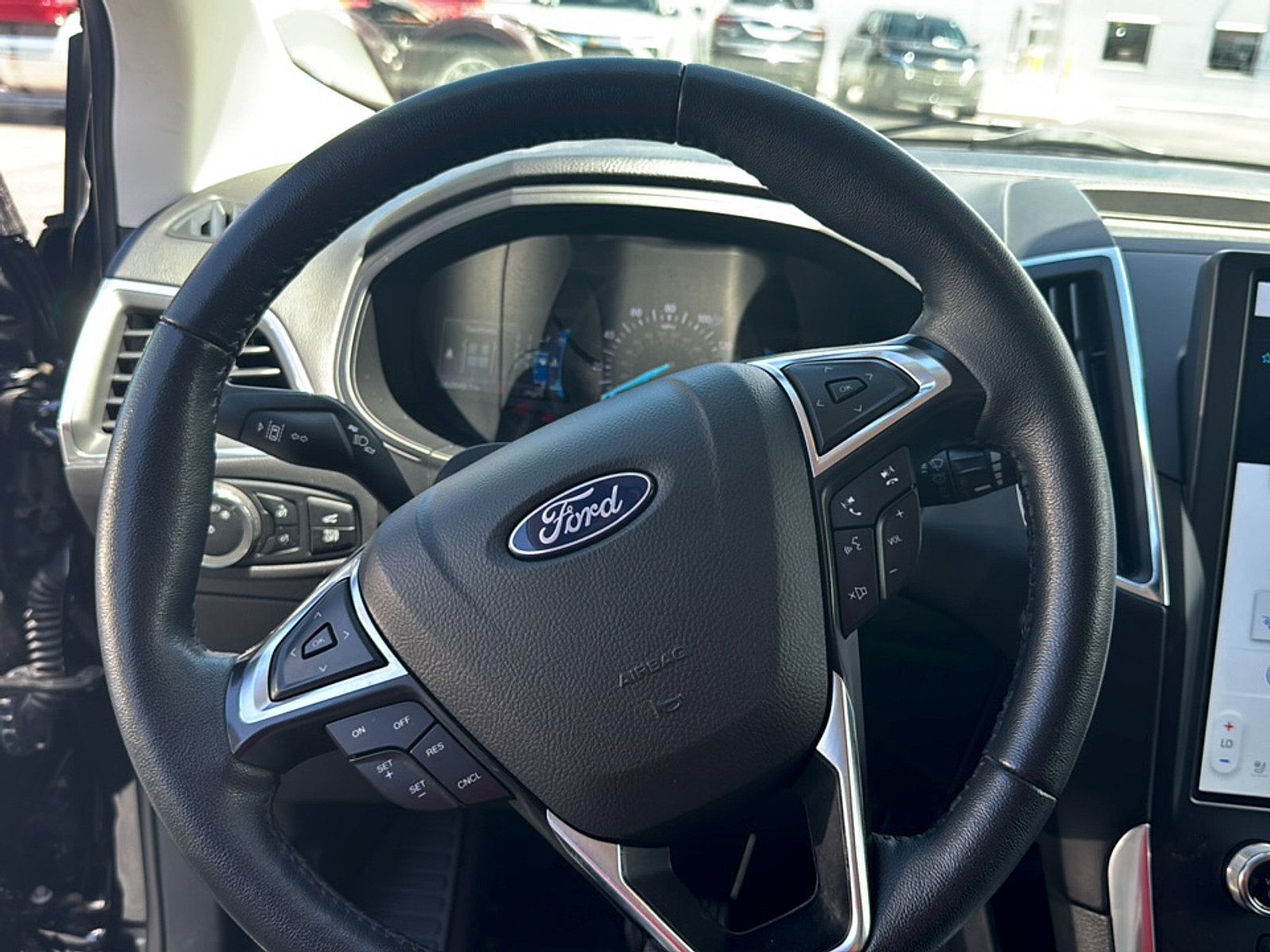 Used 2024 Ford Edge Titanium AWD/4WD image 16
