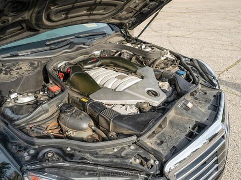 Used 2010 Mercedes-Benz E 63 AMG Sedan image 16