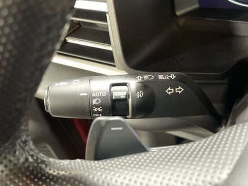 Used 2024 Mitsubishi Outlander SE image 21