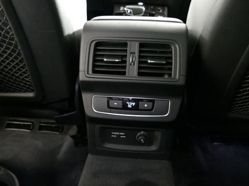 Used 2021 Audi Q5 2.0T Premium Plus w/ Premium Plus Package AWD/4WD image 5