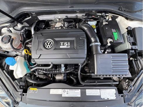 Used 2019 Volkswagen Golf R 4-Door AWD/4WD image 31