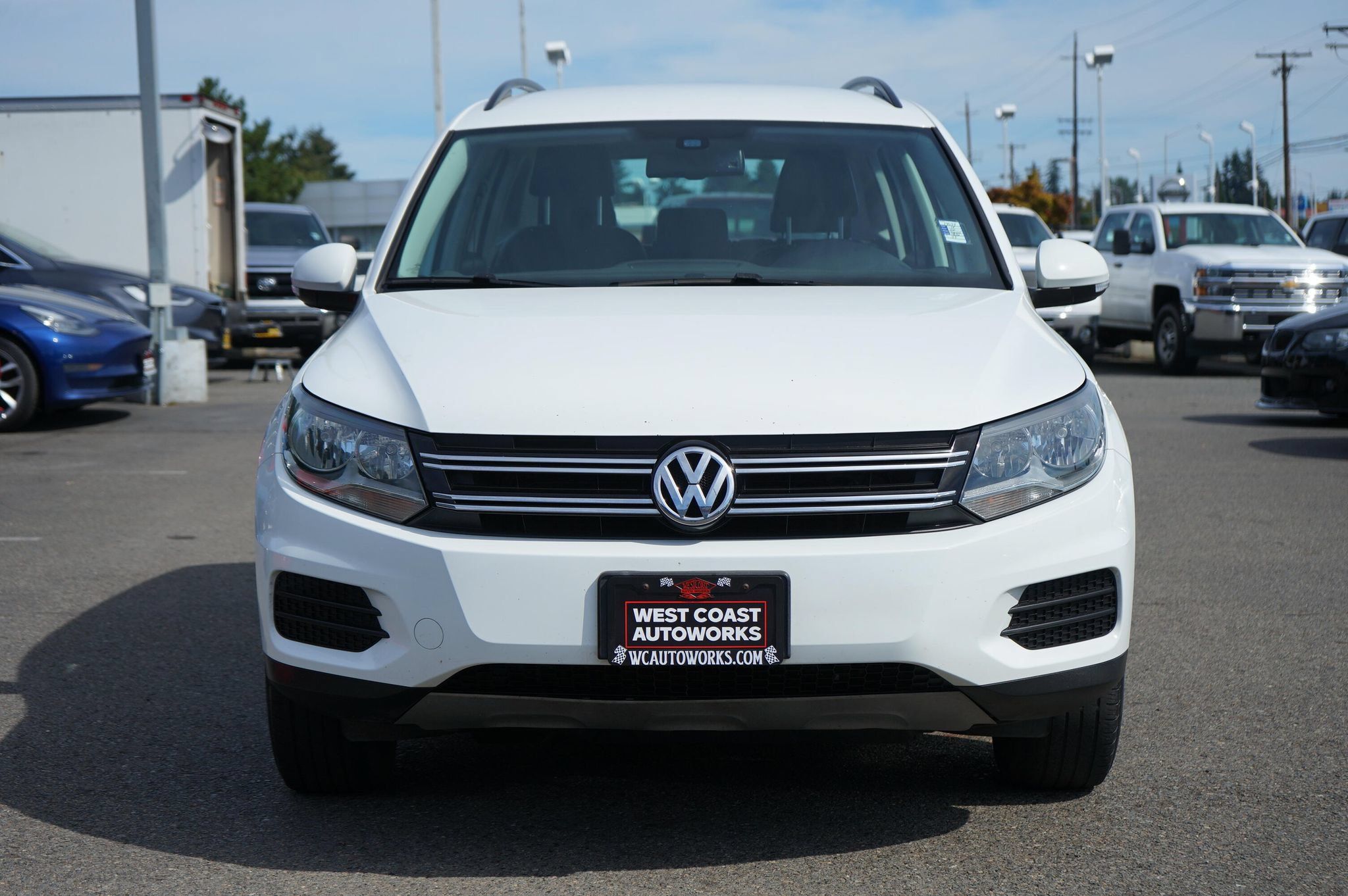 Used 2017 Volkswagen Tiguan S FWD image 9