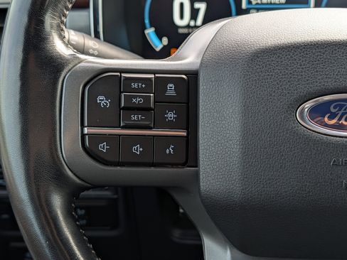 Used 2021 Ford F150 Lariat image 30