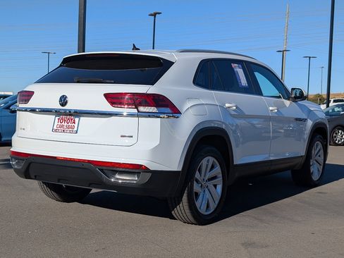Used 2020 Volkswagen Atlas Cross Sport SE image 13