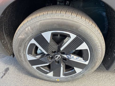 New 2026 Nissan Kicks SV w/ Cold Weather Package AWD/4WD image 11