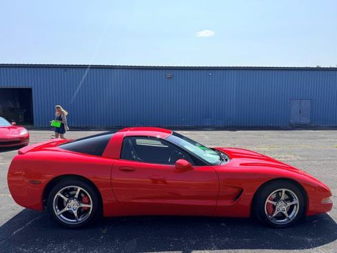 Used 2001 Chevrolet Corvette Coupe w/ Preferred Equipment Group2 RWD image 6