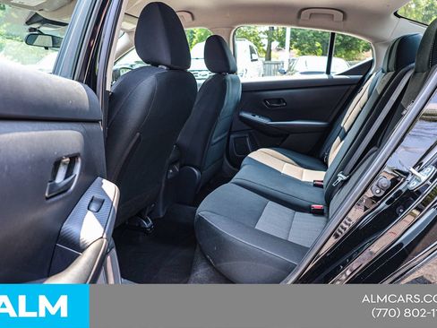 Used 2024 Nissan Sentra SV FWD image 18