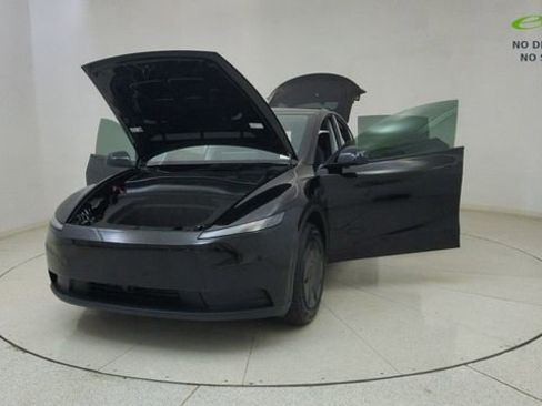 Used 2026 Tesla Model Y 2WD image 64