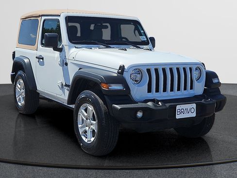 Used 2021 Jeep Wrangler Sport AWD/4WD image 6