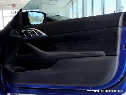 Used 2023 BMW 430i Coupe w/ M Sport Package RWD image 18
