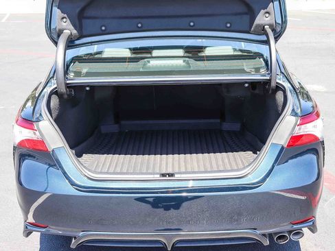 Certified 2020 Toyota Camry SE w/ Moonroof Package AWD/4WD image 33