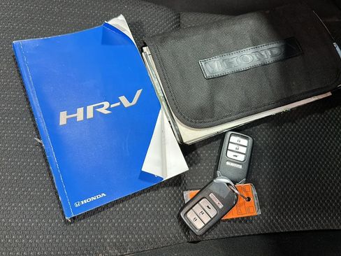 Used 2017 Honda HR-V EX image 27