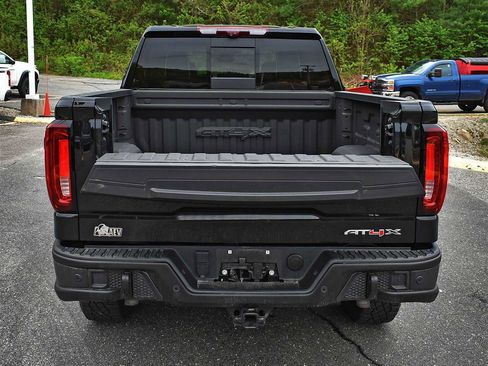 Used 2024 GMC Sierra 1500 AT4X w/ AT4X AEV Edition AWD/4WD image 8