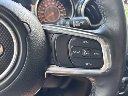 Used 2022 Jeep Wrangler Unlimited Sahara AWD/4WD image 26