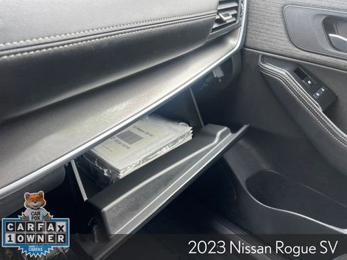 Used 2023 Nissan Rogue SV image 33