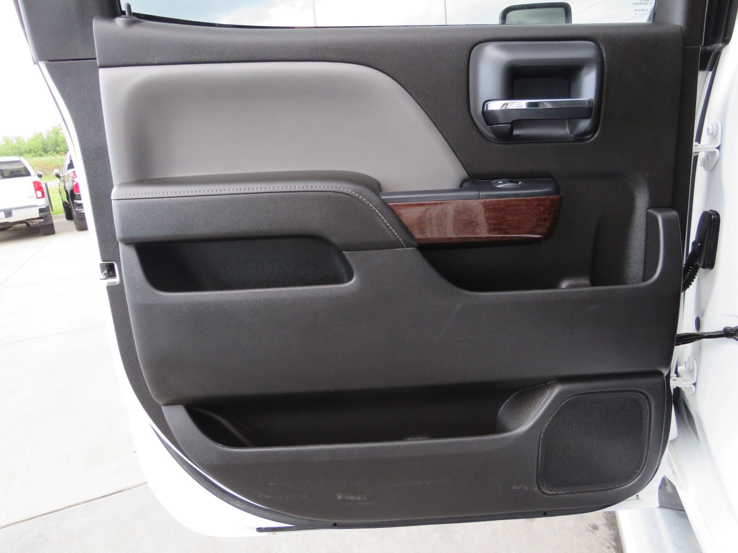 Used 2015 GMC Sierra 3500 SLT AWD/4WD image 44