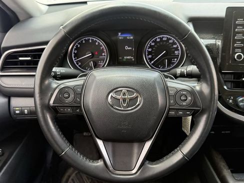 Used 2024 Toyota Camry SE FWD image 12