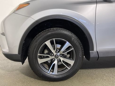 Certified 2018 Toyota RAV4 XLE FWD image 11