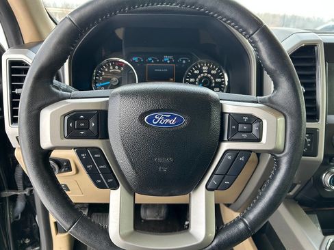 Used 2017 Ford F150 Lariat w/ Equipment Group 502A Luxury image 11