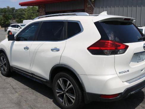 Used 2017 Nissan Rogue SL FWD image 4