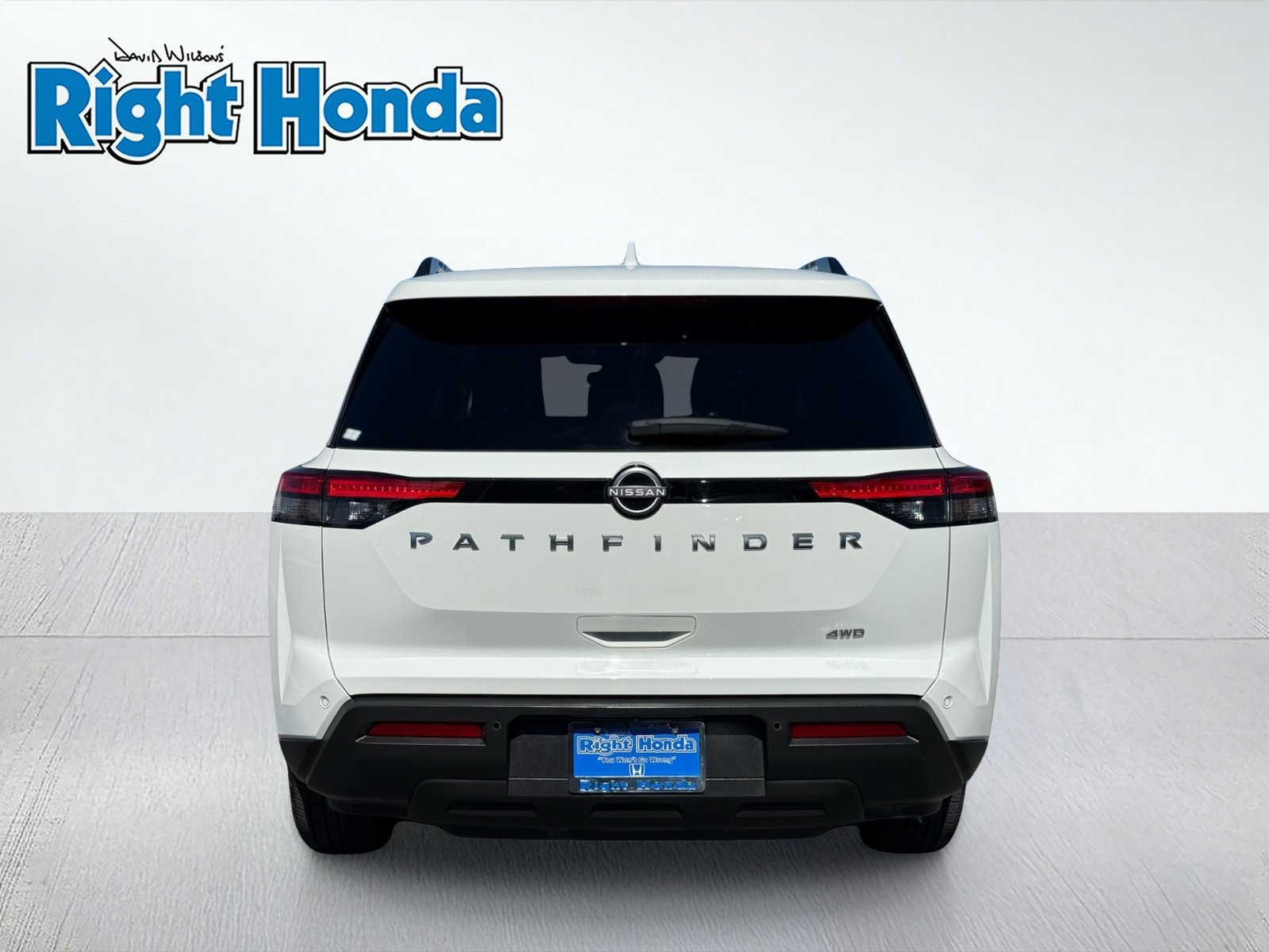 Used 2025 Nissan Pathfinder SV AWD/4WD image 7