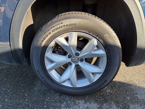 Used 2018 Volkswagen Atlas SE image 3