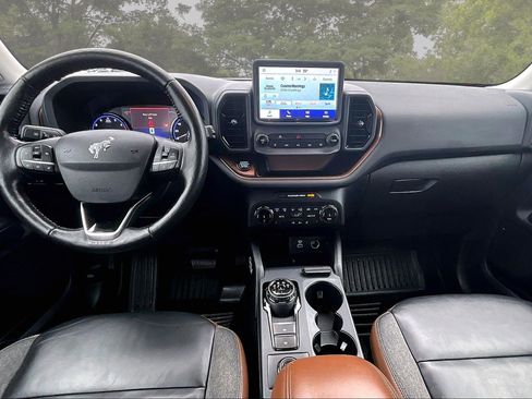 Used 2022 Ford Bronco Sport Outer Banks w/ Tech Package image 7